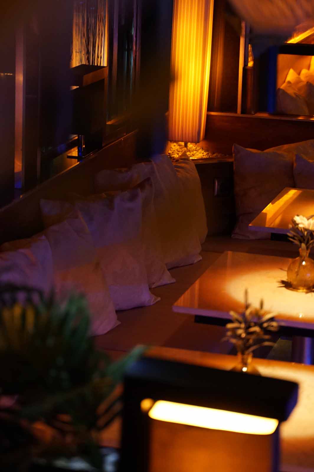 PREMIUM Shisha Bar Interior 1