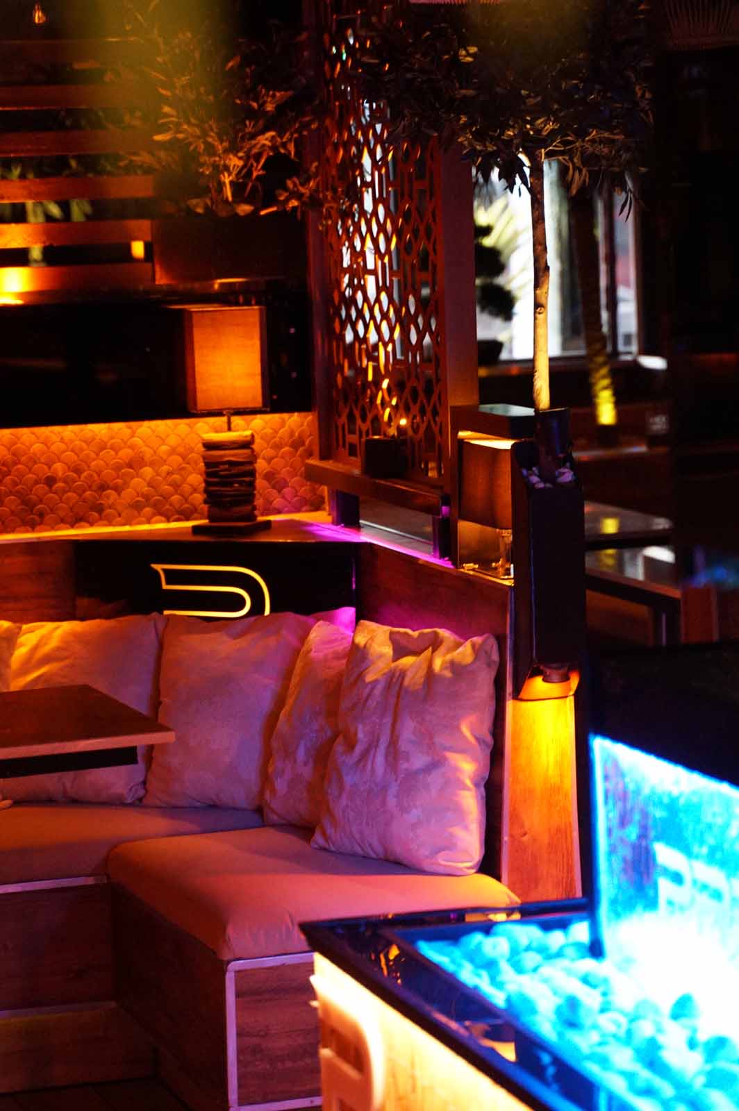 PREMIUM Shisha Bar Interior 4