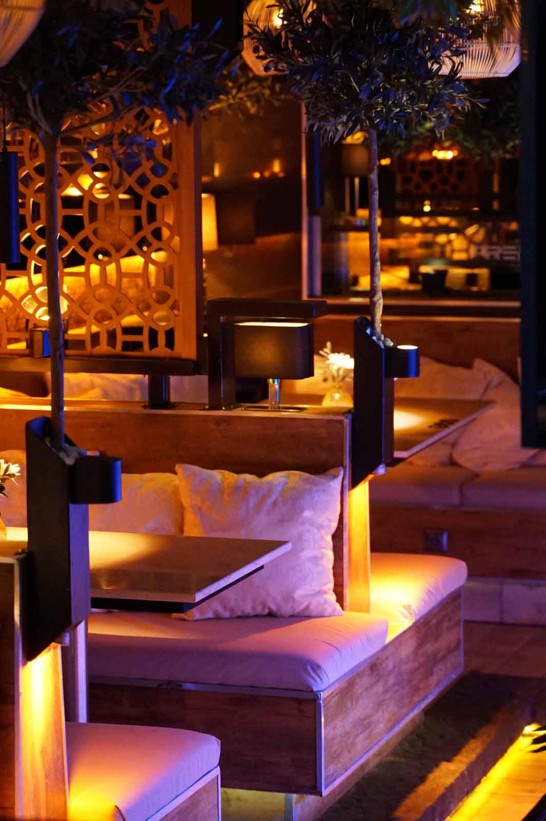 PREMIUM Shisha Bar Interior 3
